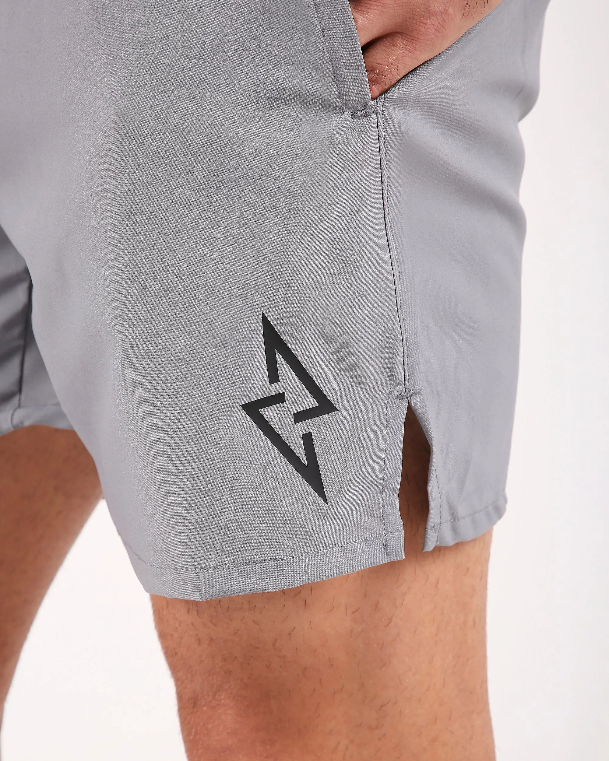 RUN - SMOKE GREY SHORTS